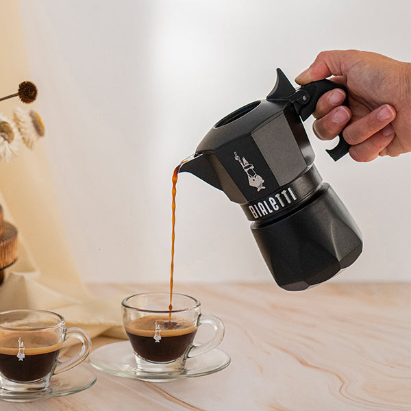 https://alternativebrewing.com.au/cdn/shop/files/Bialetti-Brikka-Exclusive-2-Cup-Coffee-Maker-Noir_600x.jpg?v=1697075499