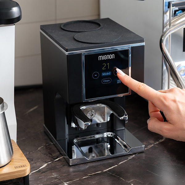 Black Eureka Mignon Tamper for Precision Dosing
