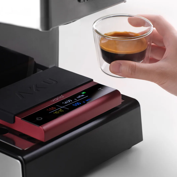 Varia AKU Pro Espresso Scale in Crimson with 0.1g accuracy for precise coffee brewing measurements