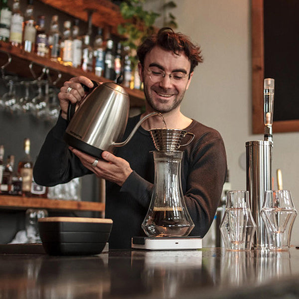 Brewing coffee in a Kruve Glass